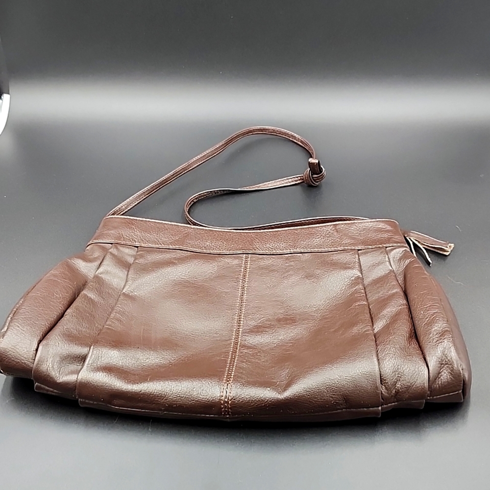 Vintage Bugatti Brazil Brown Leather Purse